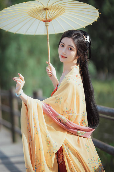 动漫少女束缚