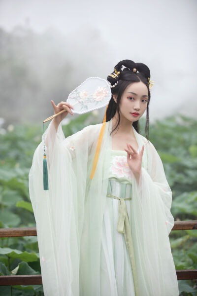 男生女生一起做亏亏的是草莓游戏