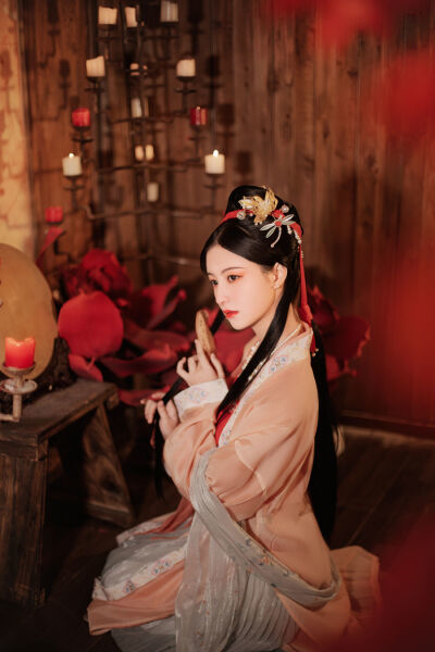 动漫美女瑟瑟