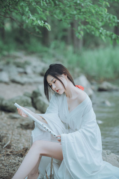 女人把腿张开叫男人桶免费视频