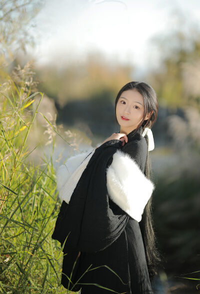 《年轻女教师》韩国