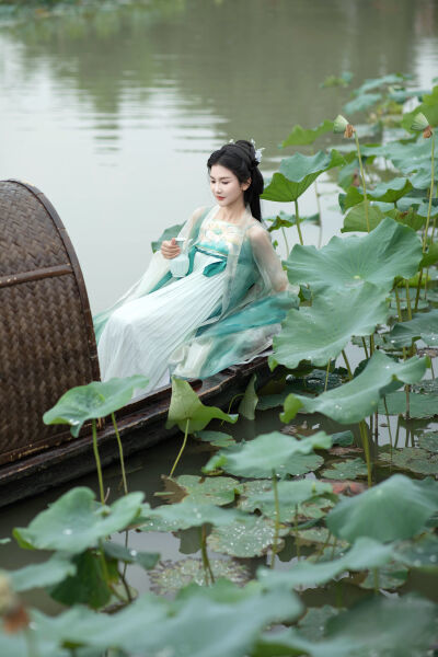 少女人形在线观看