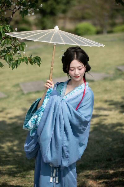 大龟慢慢挺进女友闺蜜电影