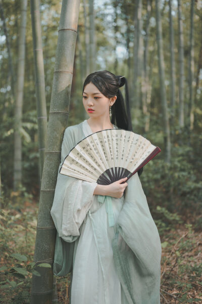 我年轻漂亮的继坶2中字在线播放