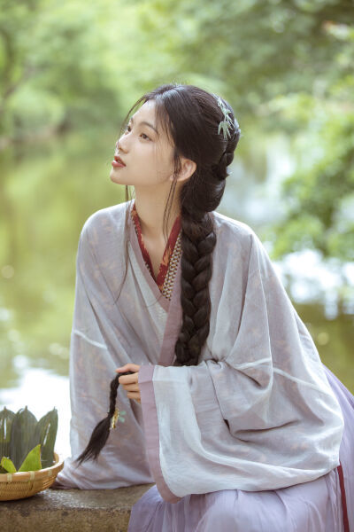 动漫少女光屁股