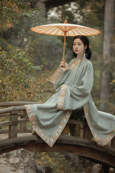 3个小婕子和我做受
