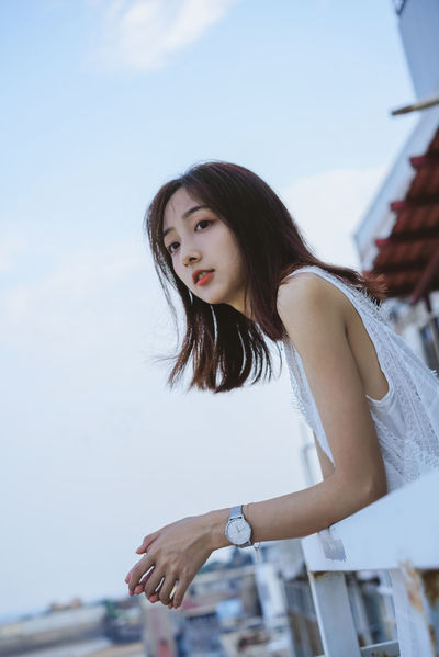 花蝴蝶韩国在线观看视频
